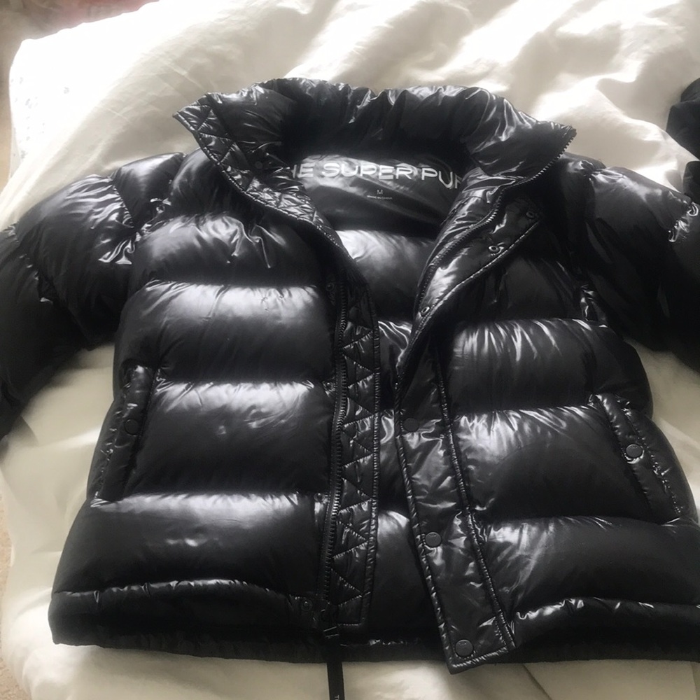 ARITZIA SUPER PUFF BLACK SHINY